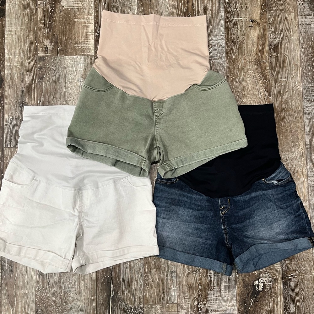Set of 3 Maternity Shorts- Liz Lange maternity